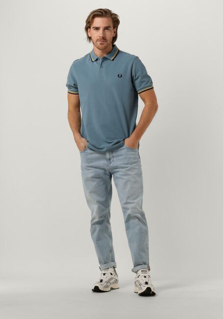 Hellblau FRED PERRY Polo-Shirt TWIN TIPPED FRED PERRY SHIRT - large