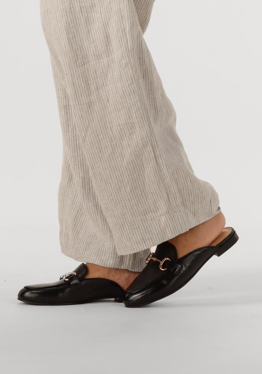 Schwarze NOTRE-V Slipper 4015 - large