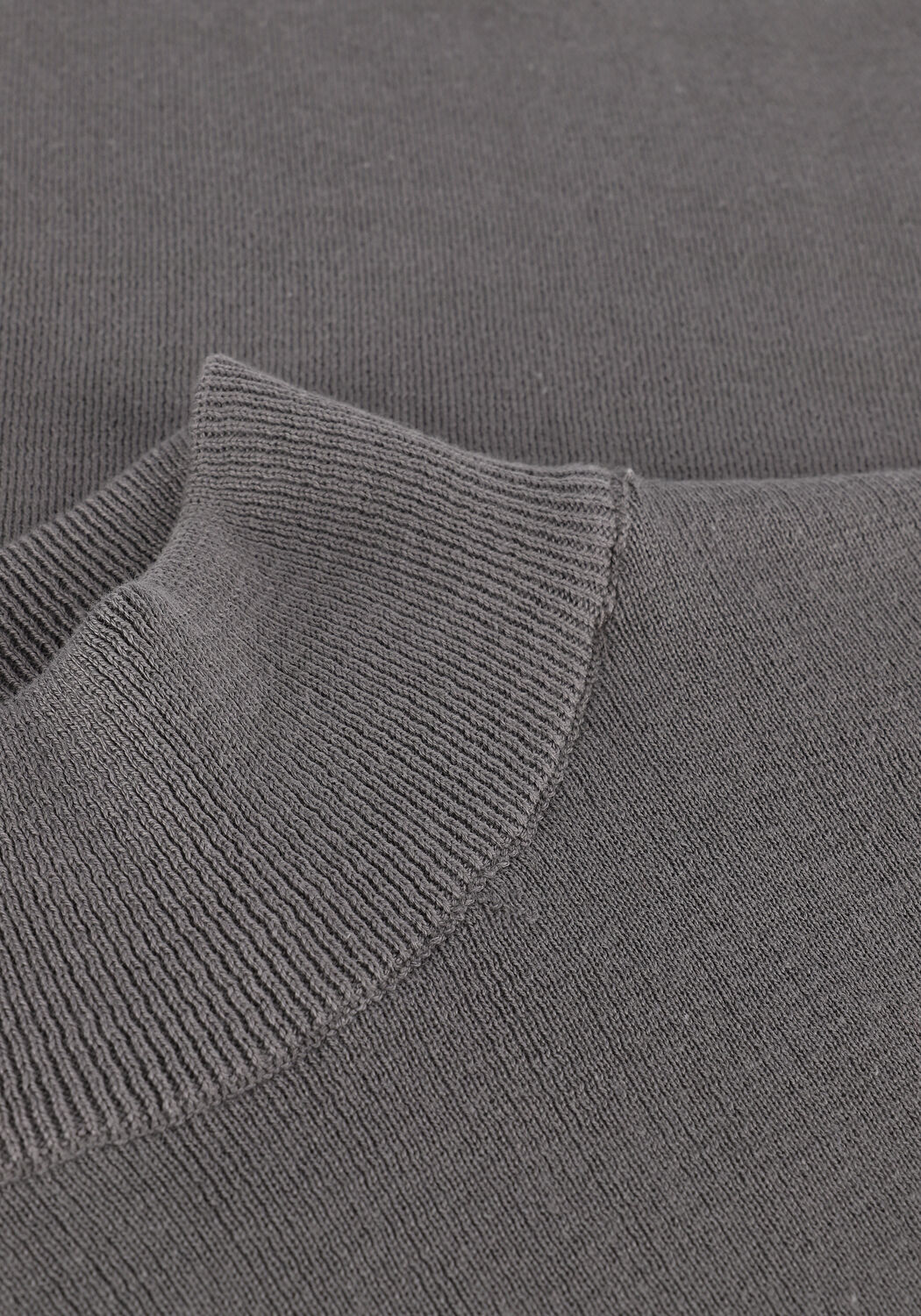 Graue EST'SEVEN Top EST'NIKOLE TURTLE - large