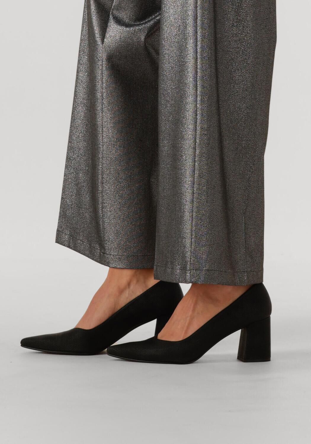 Schwarze NOTRE-V Pumps 2333C - large