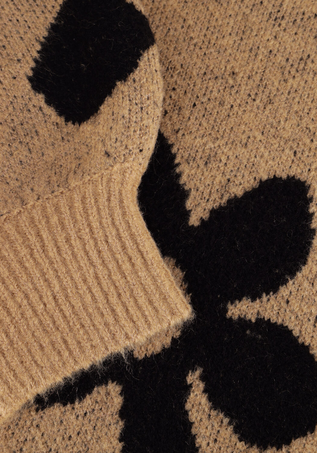 Beige YDENCE Pullover KNITTED SWEATER DAISIE - large