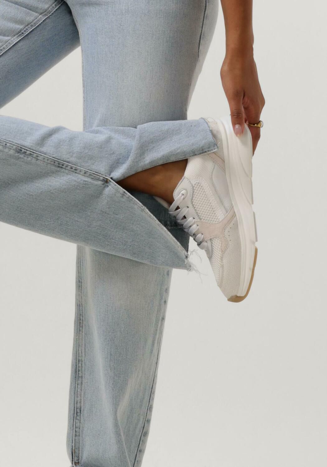 Wei&szlig;e VIA VAI Sneaker Low VIC CELIA - large