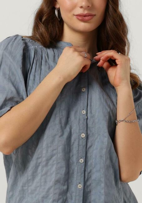 Hellblau RUBY TUESDAY Blusen SAFIR BLOUSE WITH HALF SLEEVES AND SMOCK ON SHOULDER - large
