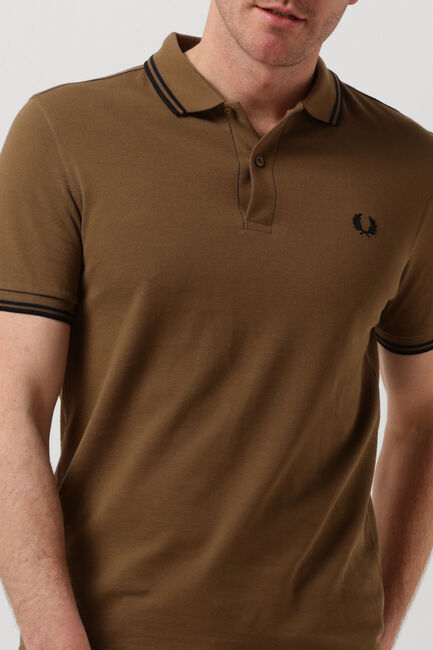 Camelfarbene FRED PERRY Polo-Shirt TWIN TIPPED FRED PERRY SHIRT - large