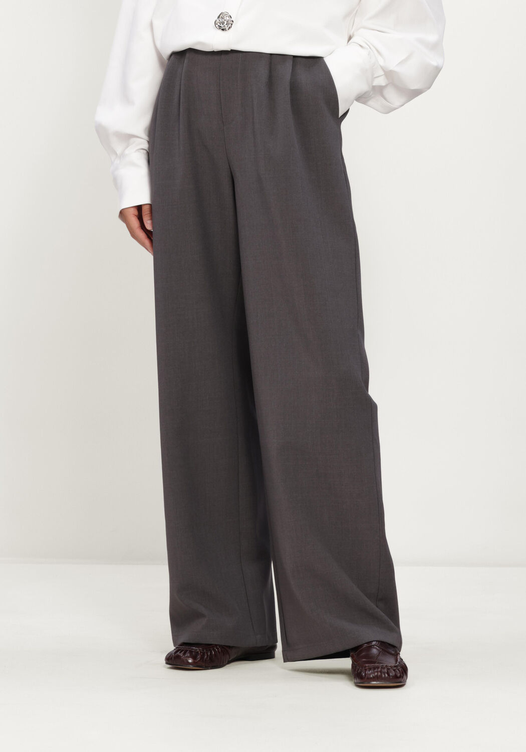 Dunkelgrau STUDIO AMAYA Weite Hose JASMIN PANTS - large