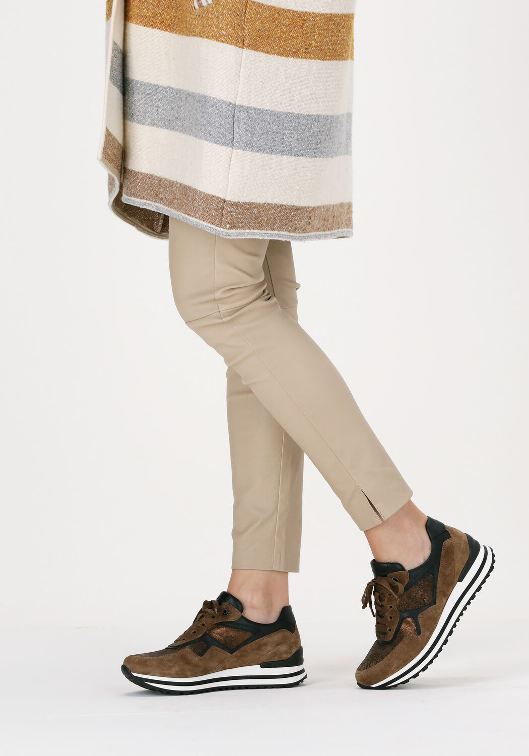 Braune GABOR Sneaker Low 524.2 - large