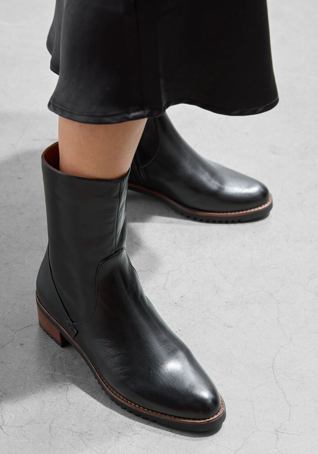 Schwarze EVERYBODY Stiefeletten BEE - medium