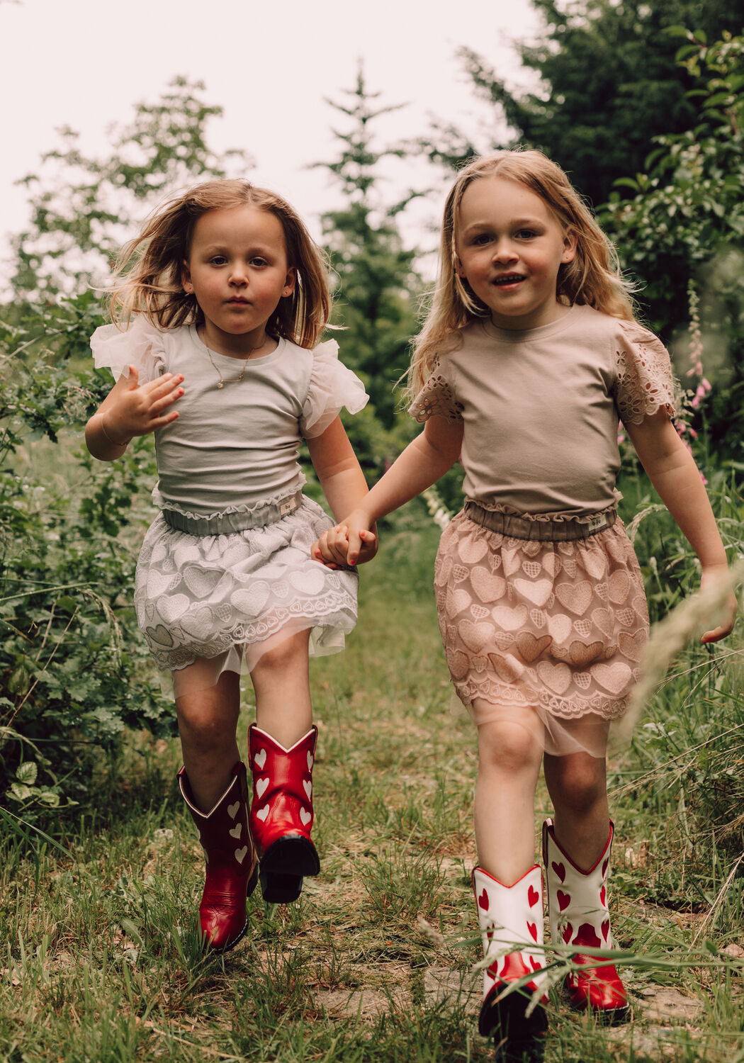 Braune BAJE STUDIO T-shirt LOULE - large