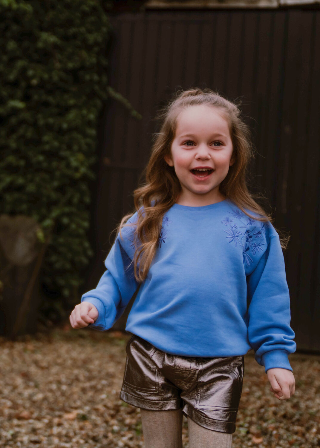 Blaue DAILY7 Sweatshirt SWEATER EMBROIDERY FLOWER - large