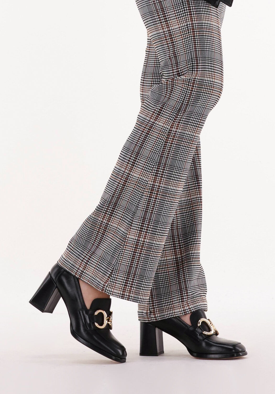 Schwarze NOTRE-V Pumps AO172 - large