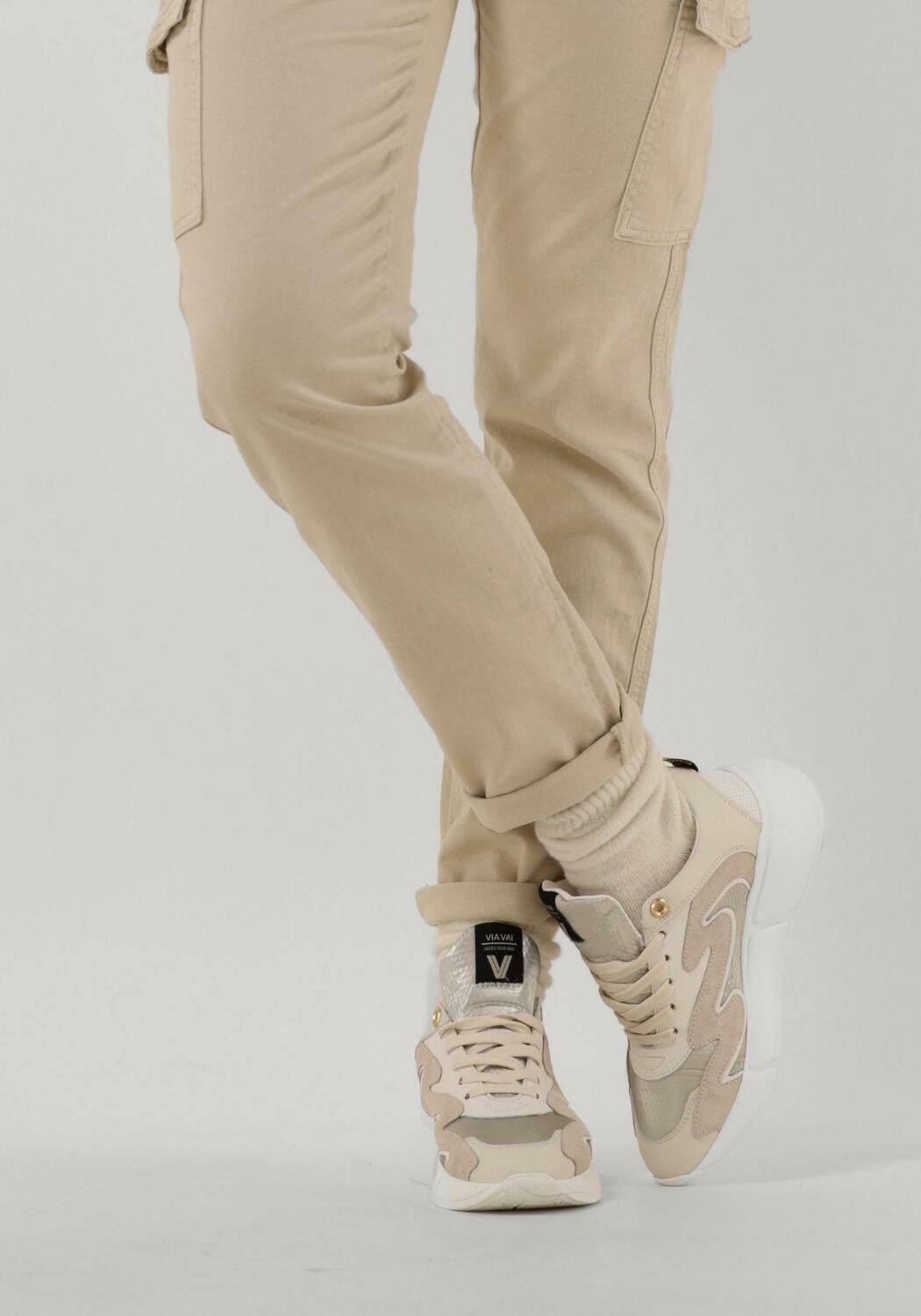 Wei&szlig;e VIA VAI Sneaker Low CELINA - large