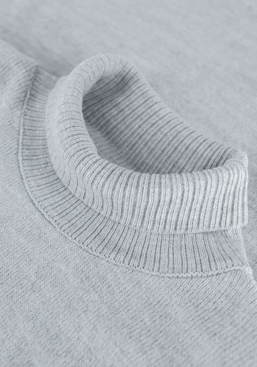 Graue NA-KD Midikleid PADDED HIGH NECK MIDI DRESS - large