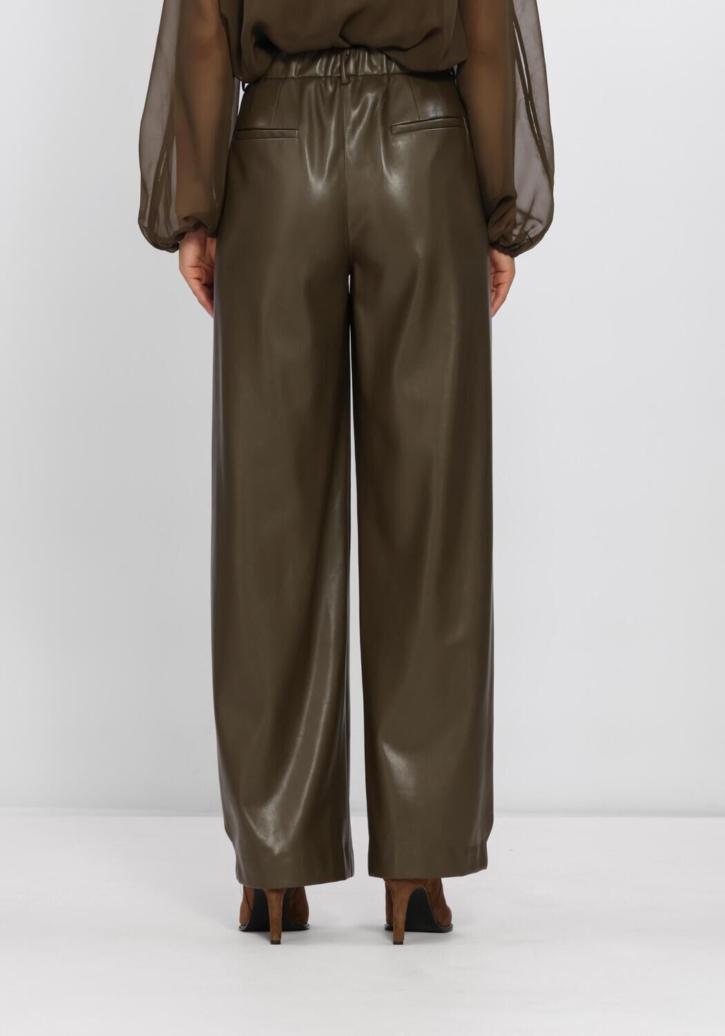 Olive DANTE6 Weite Hose MINORA FAUX LEATHER BARREL PANTS - large