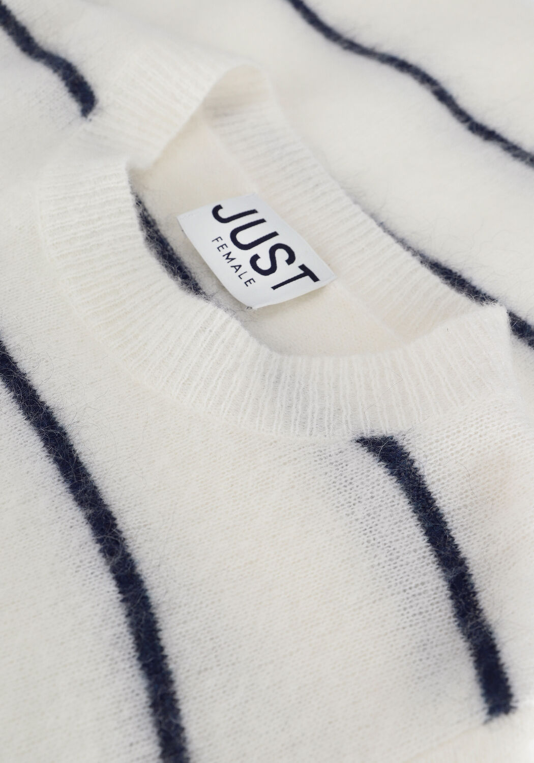 Nicht-gerade weiss JUST FEMALE Pullover EOS KNIT - large