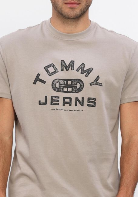 Sand TOMMY JEANS T-shirt TJM REG TJ GYM SS TEE EXT - large