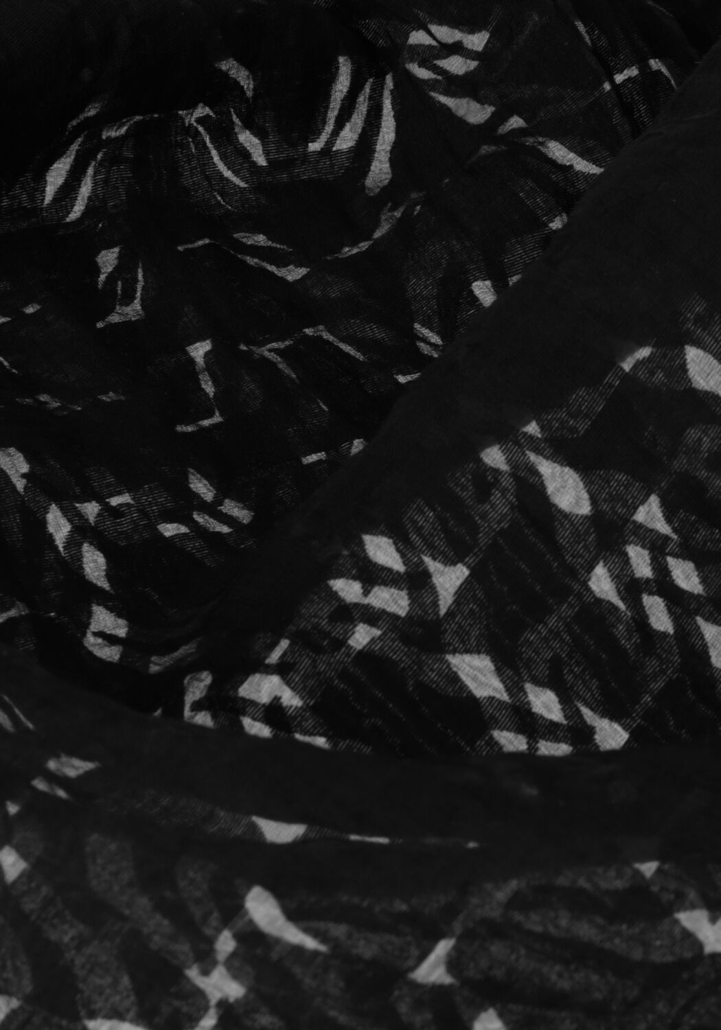 Schwarze ALIX THE LABEL Blusen LADIES WOVEN BULL BURNOUT BLOUSE - large