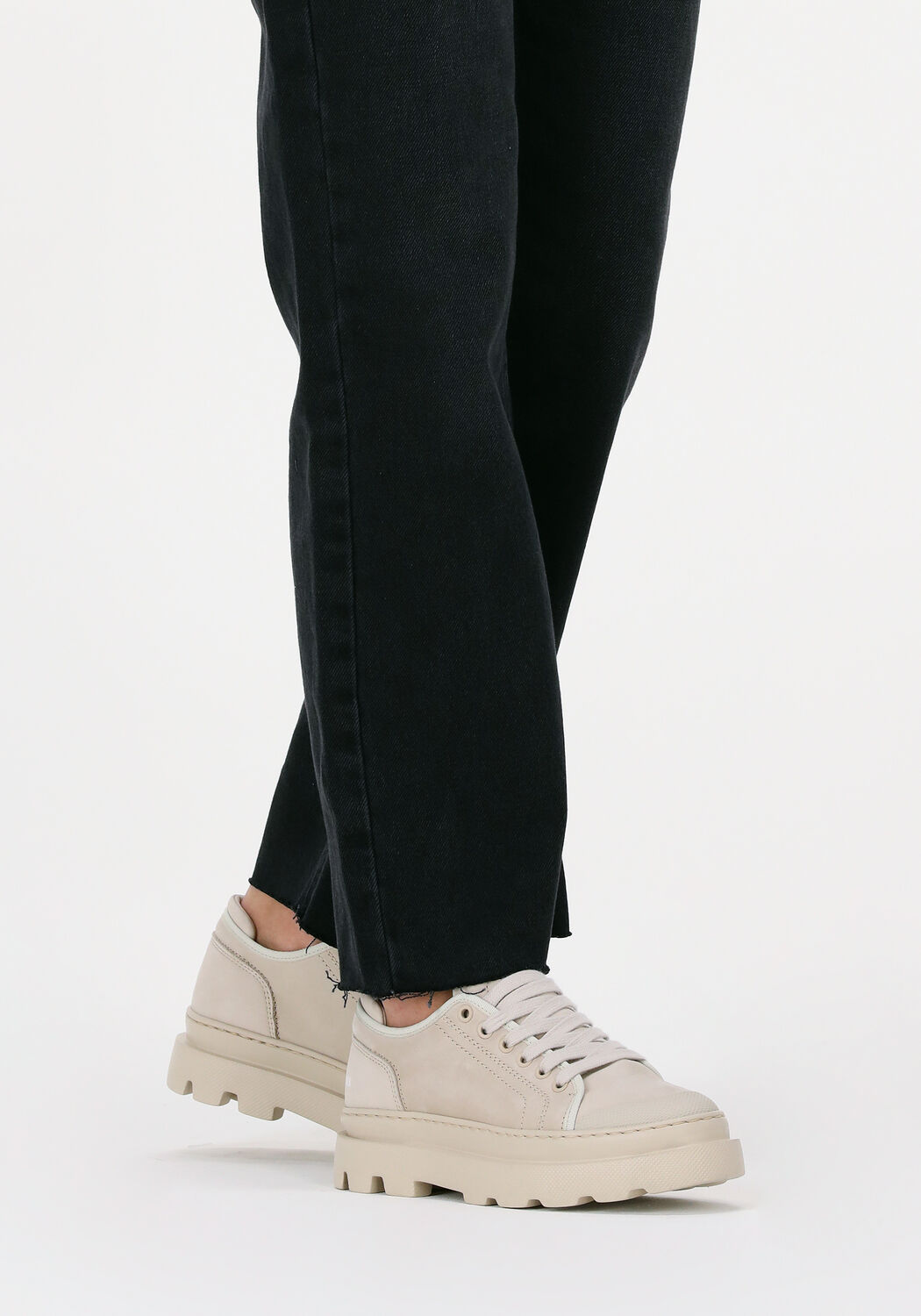 Beige NUBIKK Schn&uuml;rschuhe MONRO ORION - large