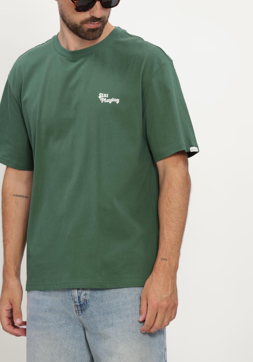 Dunkelgr&uuml;n ANERKJENDT Polo-Shirt AKVILLADS STILL PLAYING TEE - large