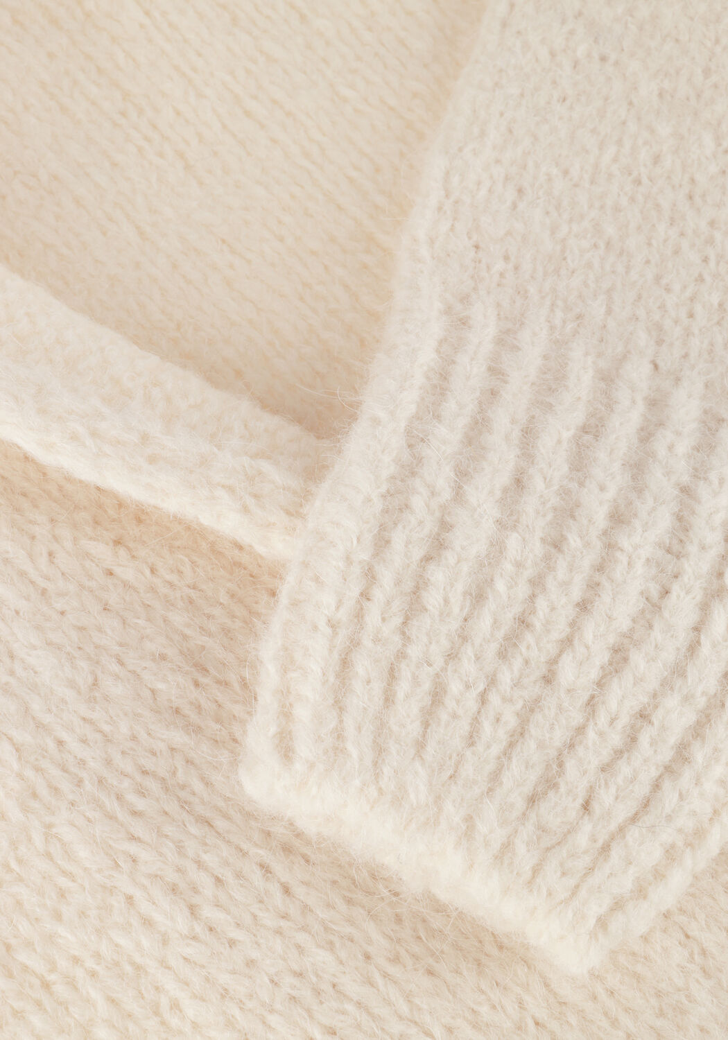 Wei&szlig;e KNIT-TED Strickjacke BECKY - large