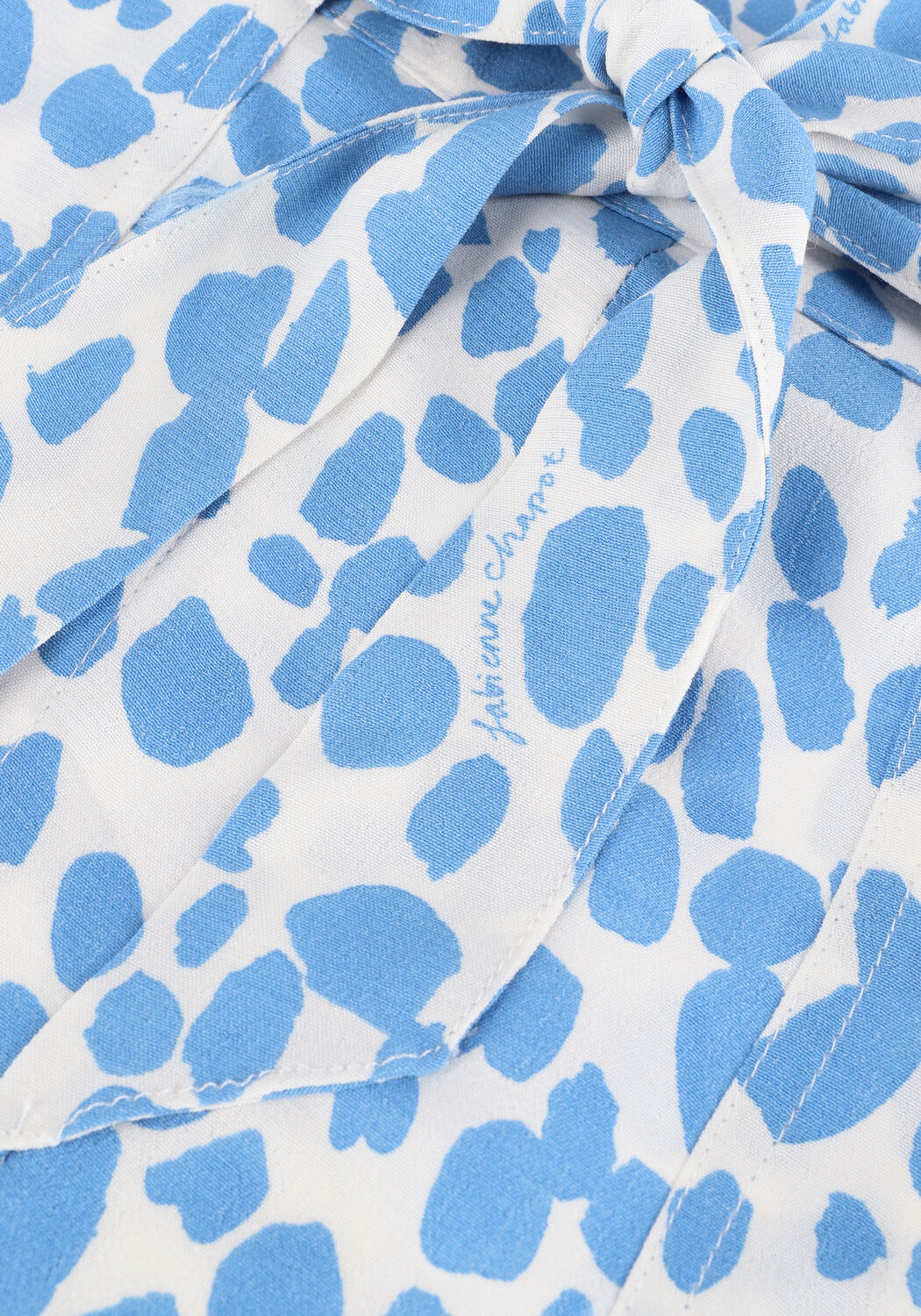 Nicht-gerade weiss FABIENNE CHAPOT Kurze Hose OLIVIA SHORTS - large