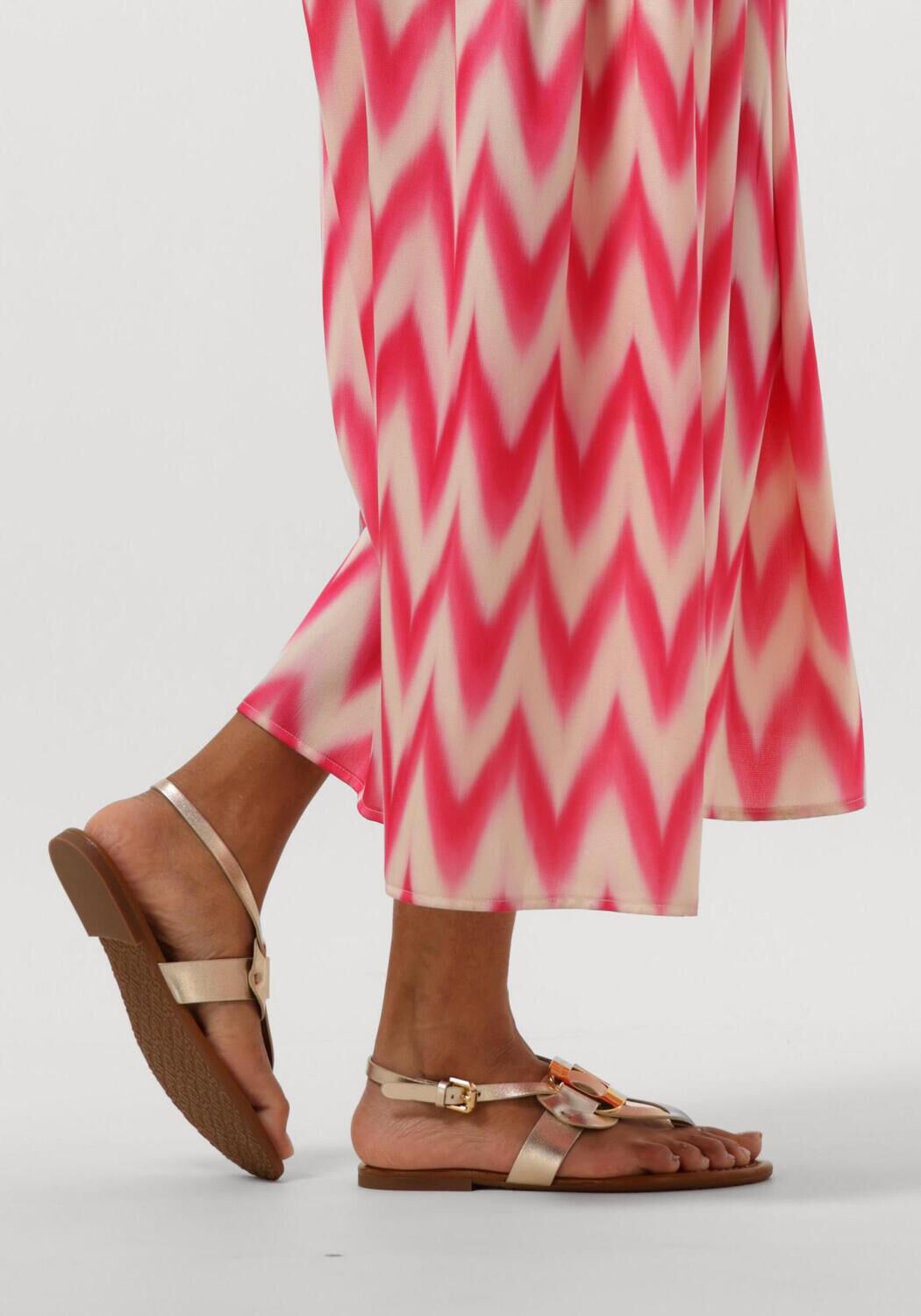 Goldfarbene SEE BY CHLO&Eacute; Sandalen CHANY - large