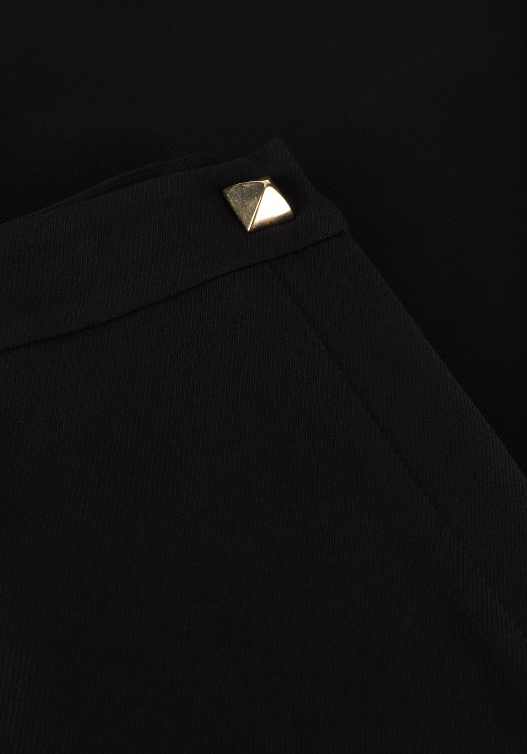Schwarze ACCESS Hose FLARE PANTS WITH METALLIC STUD D - large