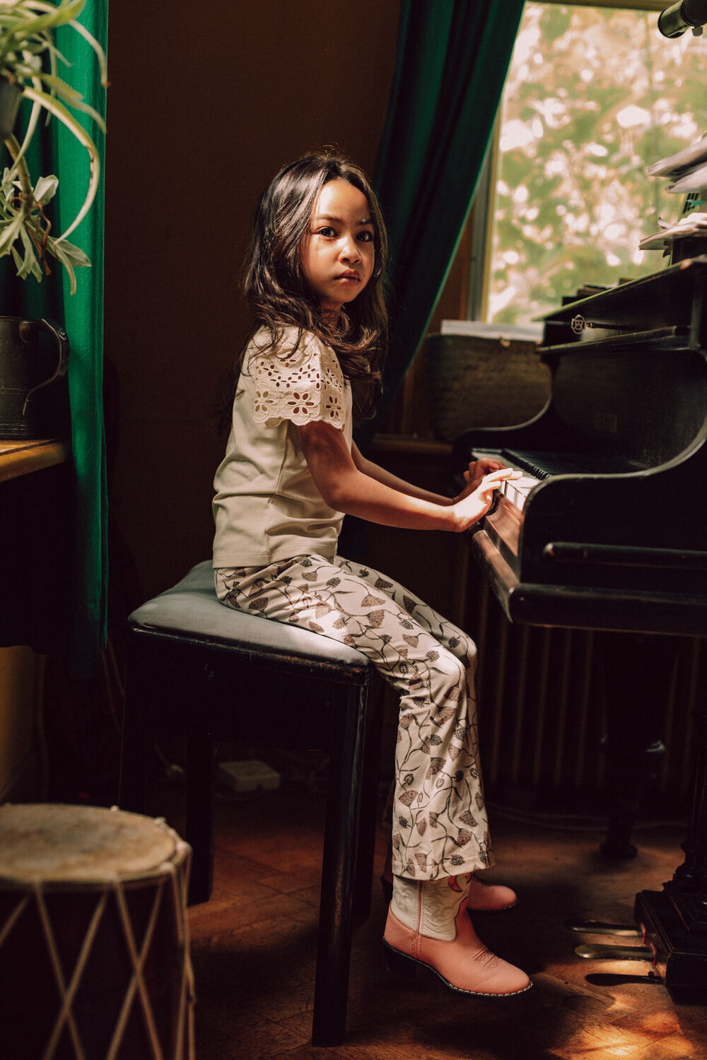 Gelbe BAJE STUDIO Schlaghose LUZIA - large