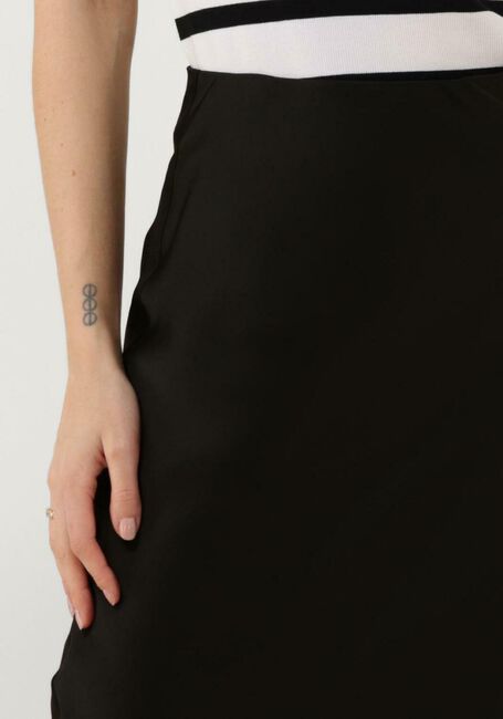 Schwarze BRUUNS BAZAAR Midirock JOANELLE SKIRT - large