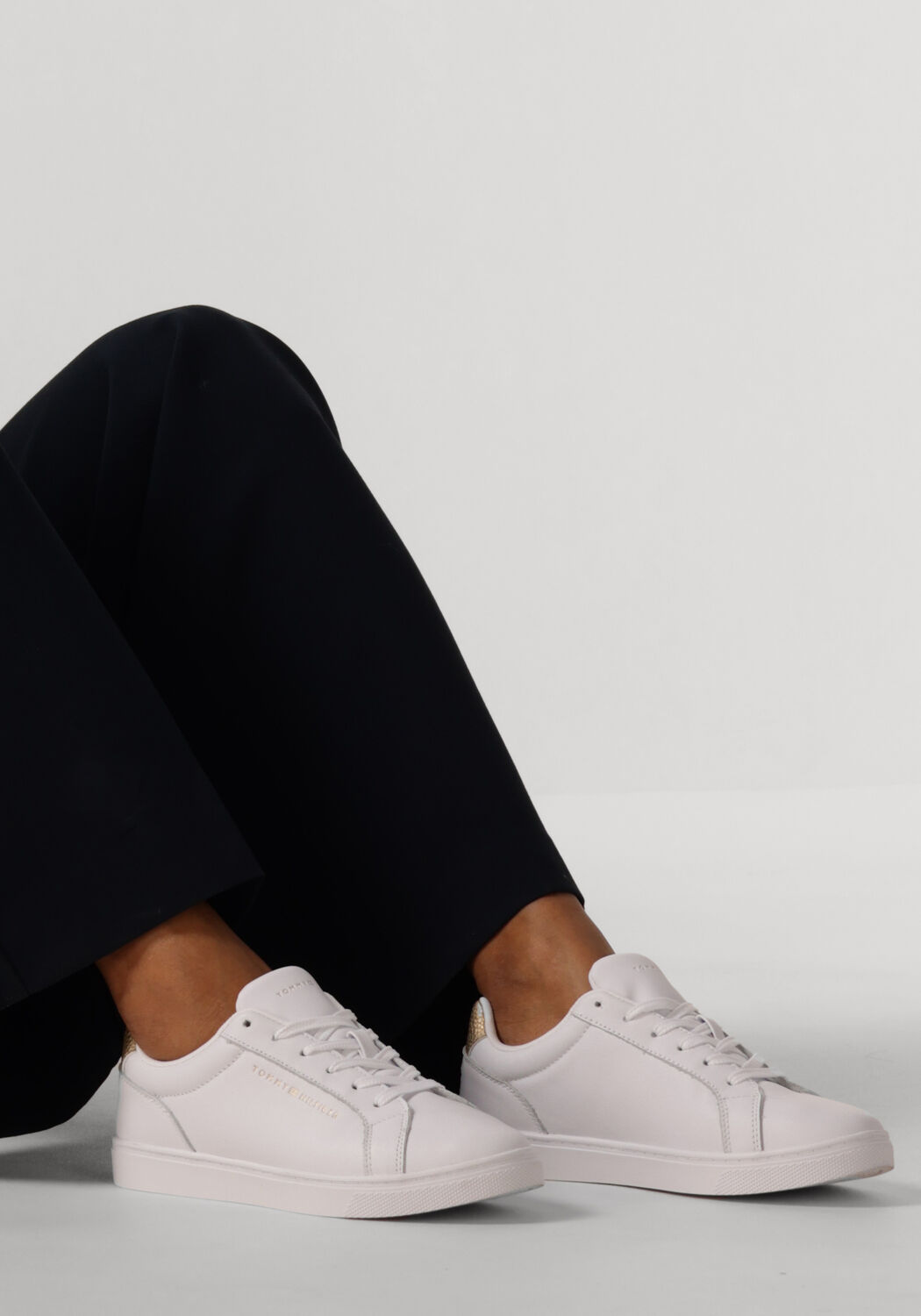 Wei&szlig;e TOMMY HILFIGER Sneaker Low ESSENTIAL CUPSOLE - large