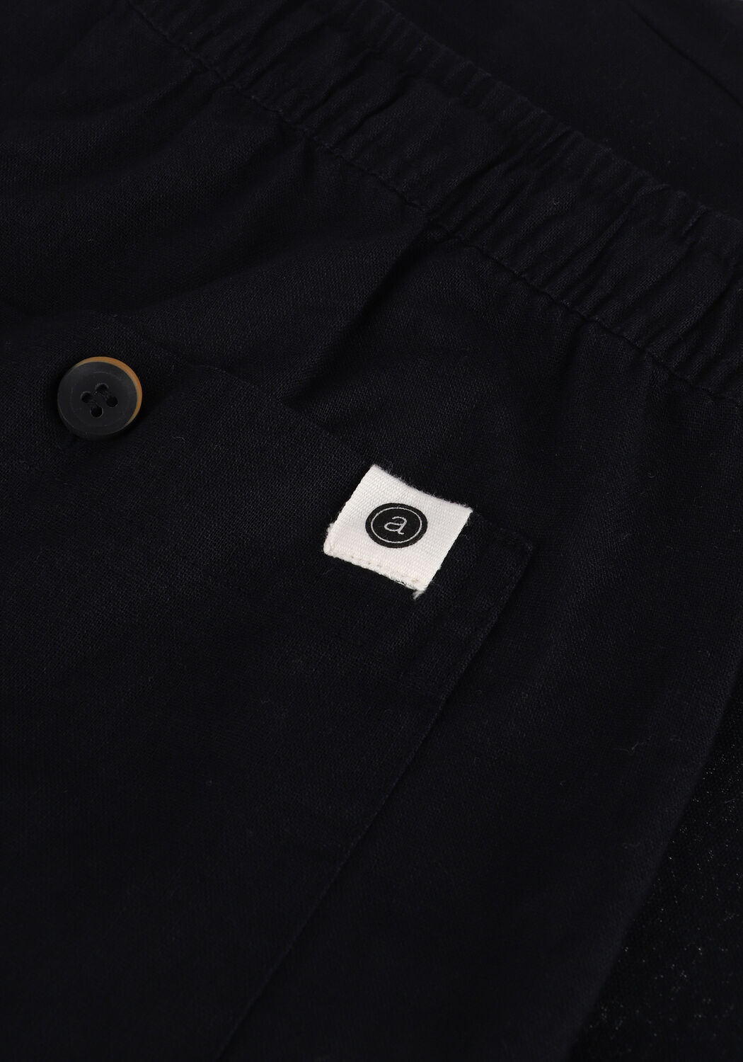 Dunkelblau ANERKJENDT Kurze Hose AKLT JAN SHORTS - large