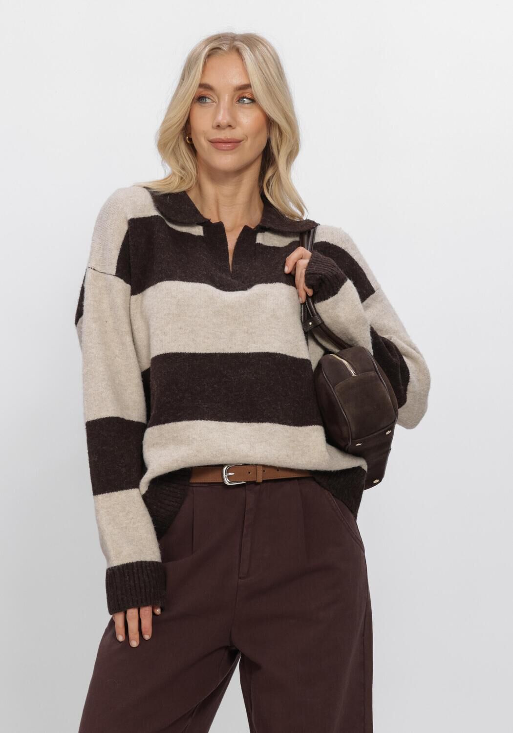 Braune WITHBLACK Pullover WBLIZA LS HENLEY PULLOVER - large