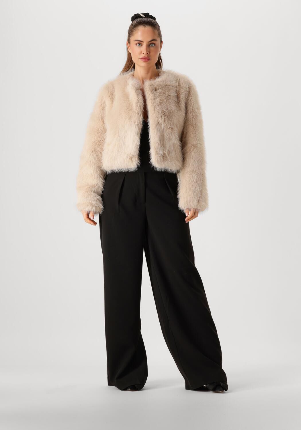 Schwarze OMODA ATELIER Haarschmuck SCRUNCHIE X IRIS - large