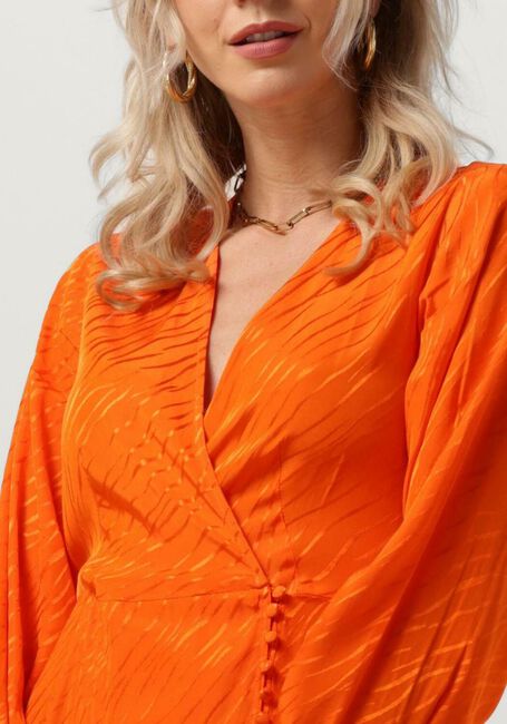 Orangene SELECTED FEMME Maxikleid SLFABIENNE SATIN ANKLE WRAP DRESS - large