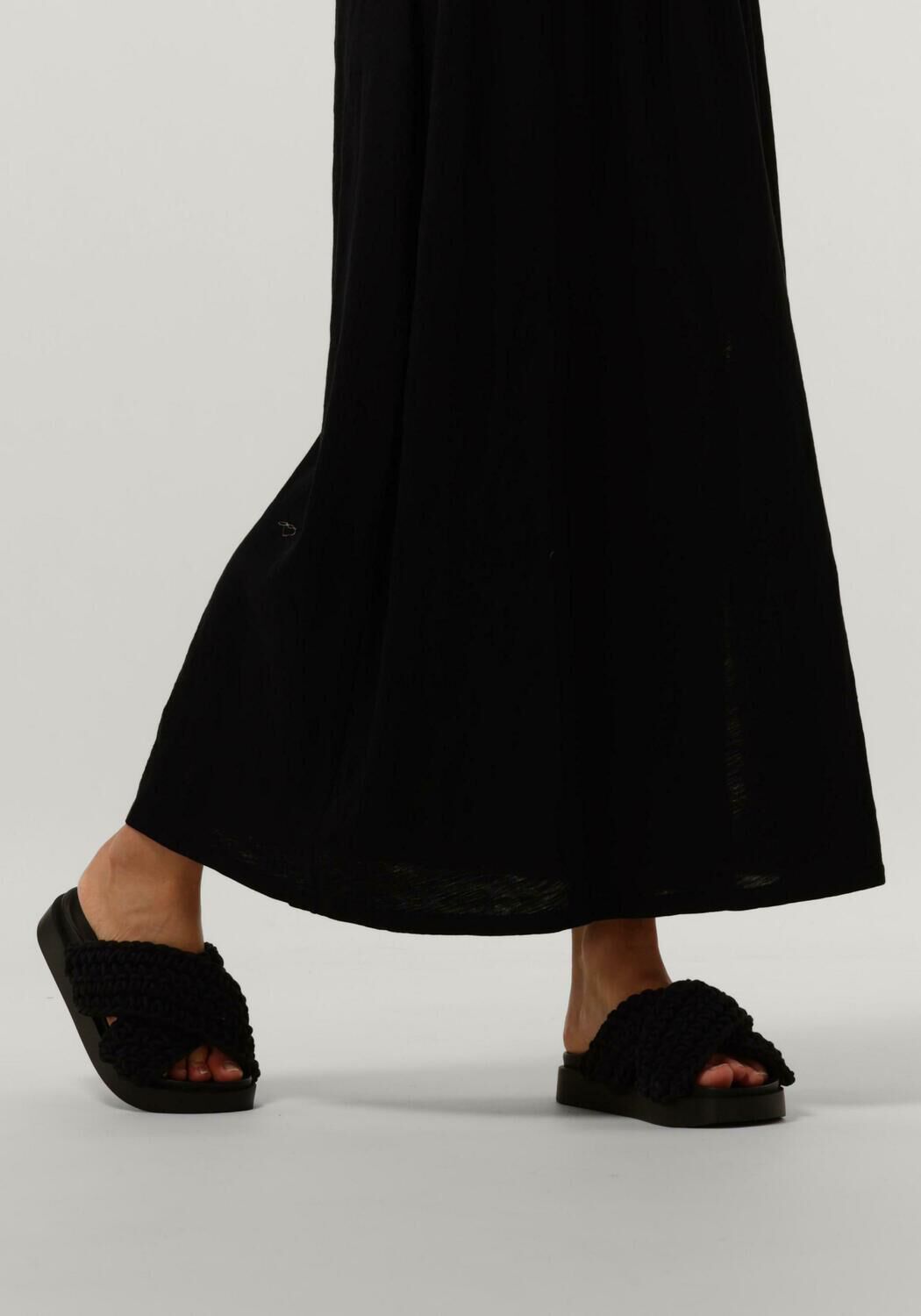 Schwarze INUIKII Pantolette WOVEN - large