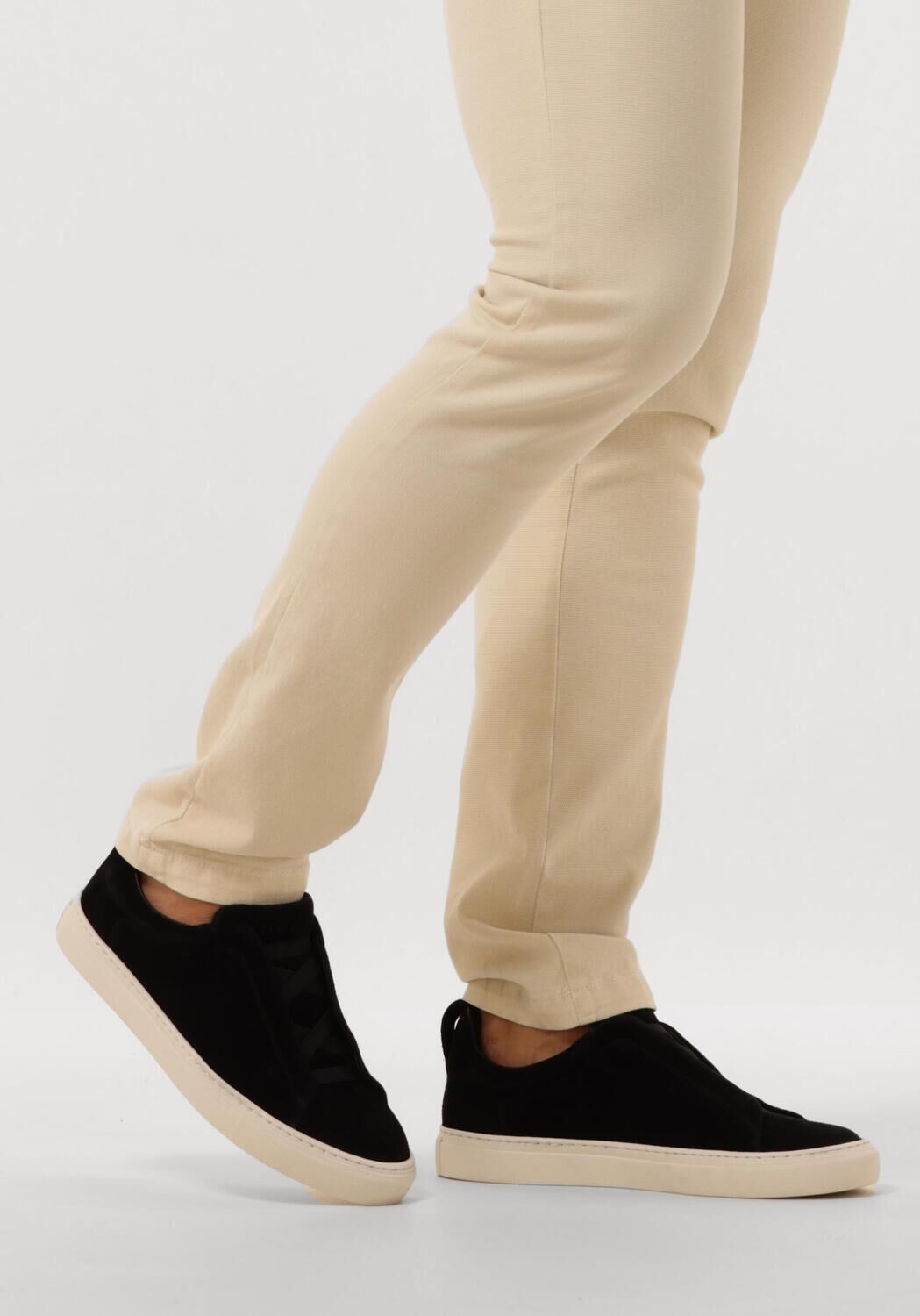 Schwarze NOKWOL Sneaker Low CONNOR - large