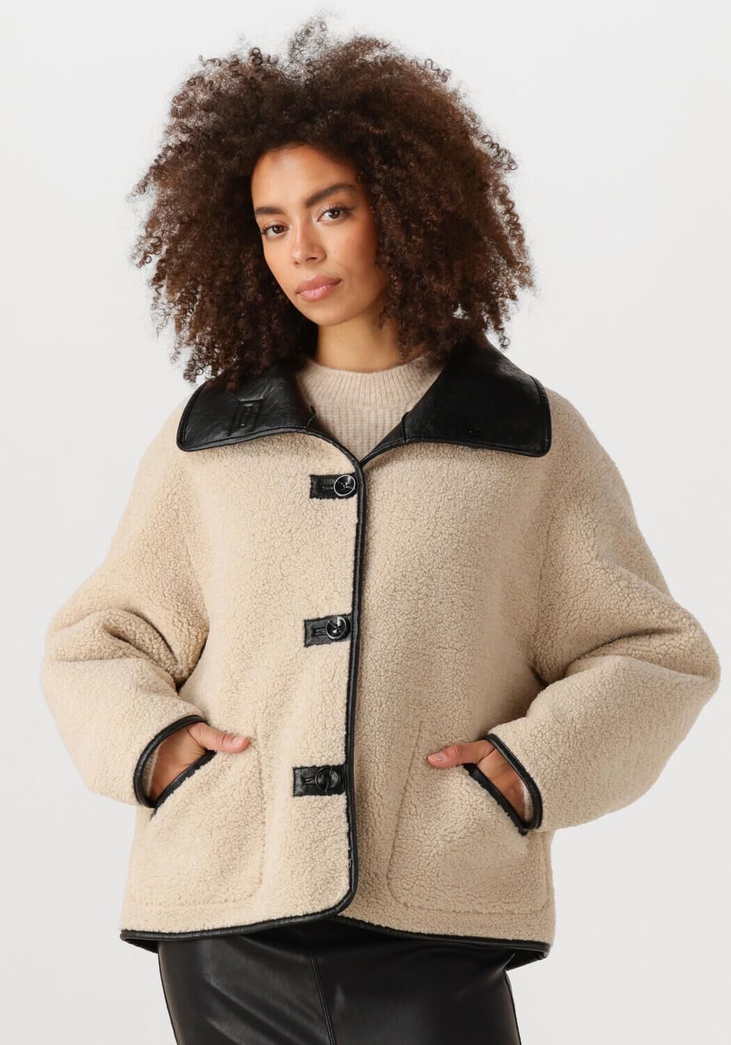 Schwarze KNIT-TED Lederjack COZY - large