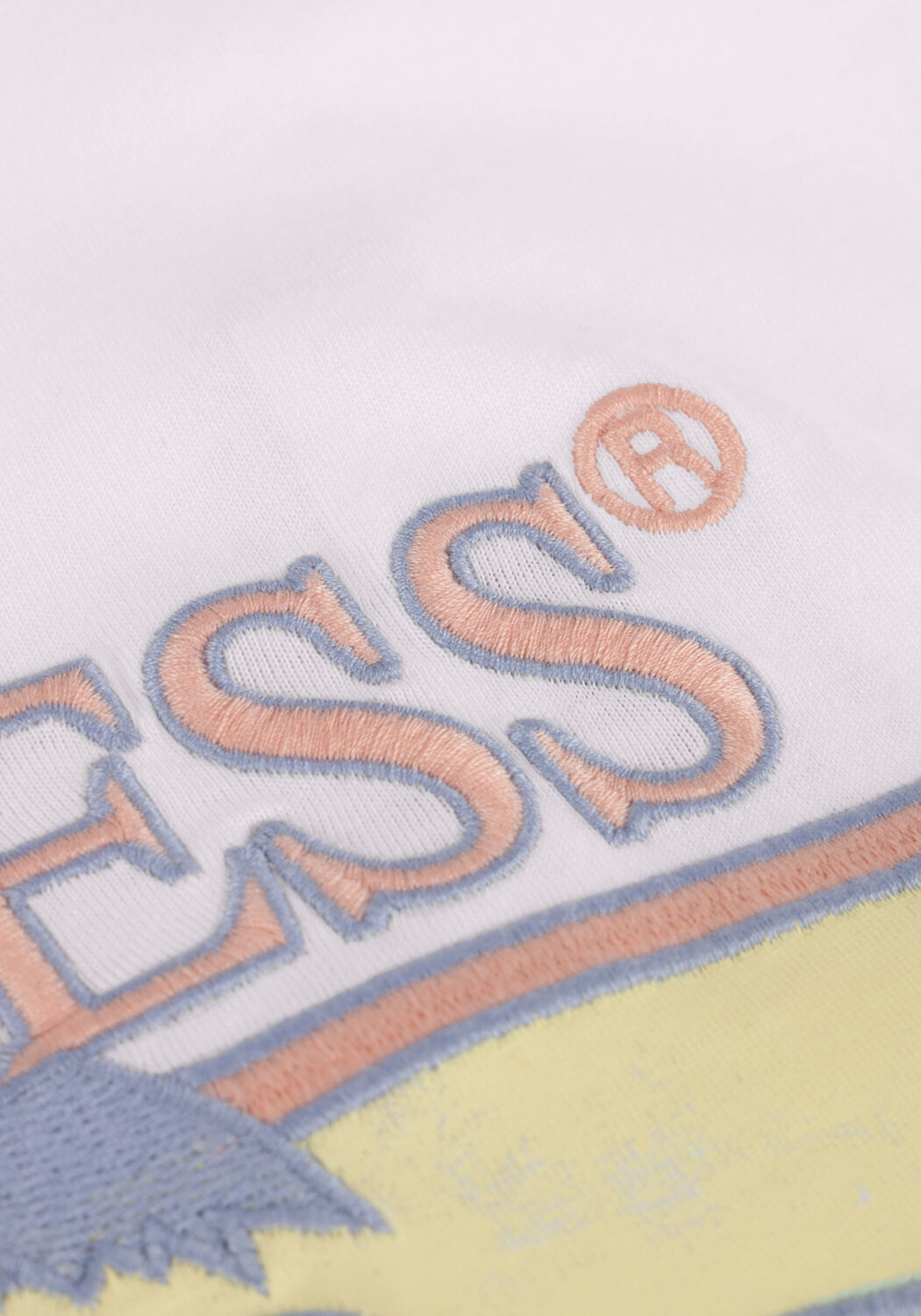 Wei&szlig;e GUESS T-shirt SS RN BEACH TRIANGLE TEE - large