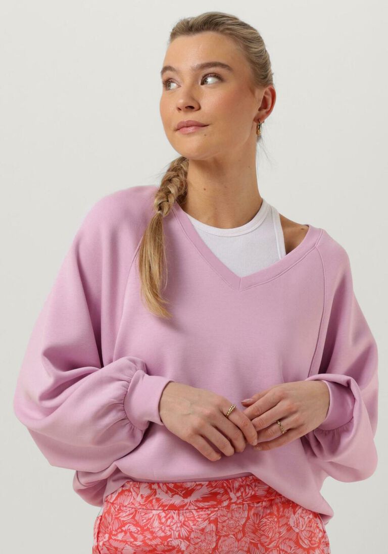 hell-pink msch copenhagen pullover nelina ima q raglan v neck sweatshirt