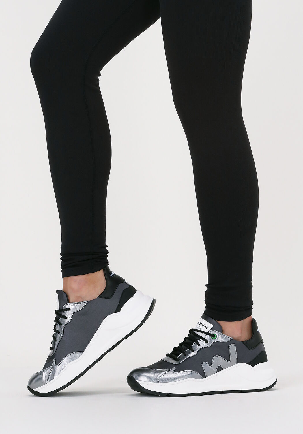 Graue WOMSH Sneaker Low WAVE - large