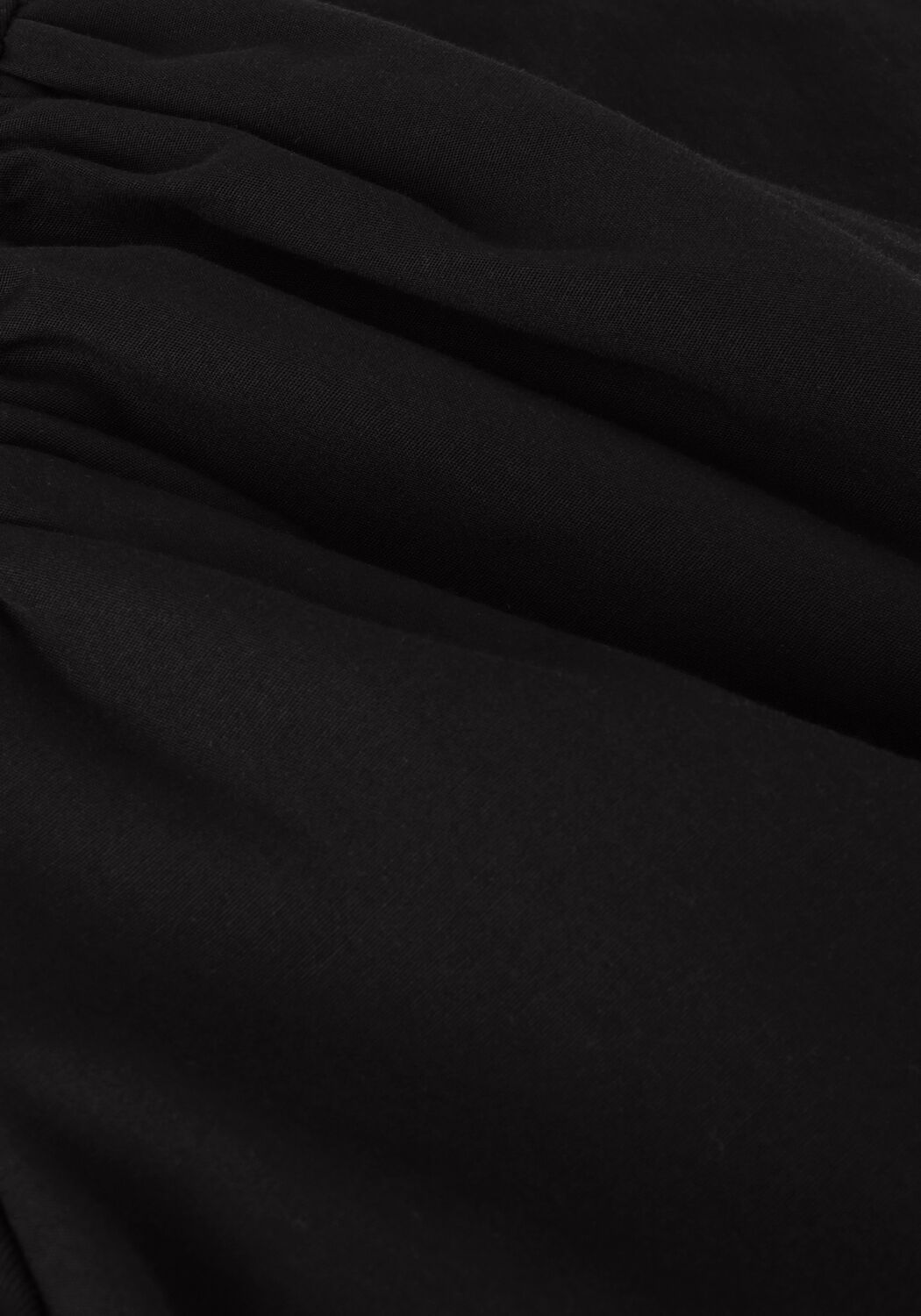 Schwarze NOTRE-V T-shirt NV-DOLF PUFF SLEEVE TOP - large