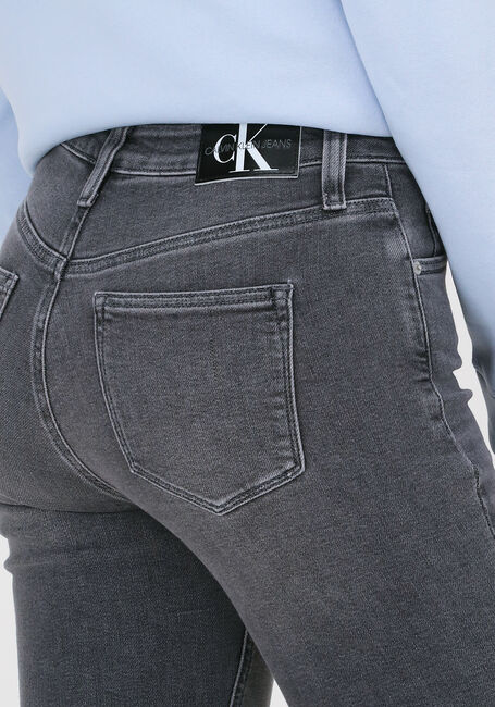 Graue CALVIN KLEIN Skinny jeans HIGH RISE SUPER SKINNY ANKLE - large