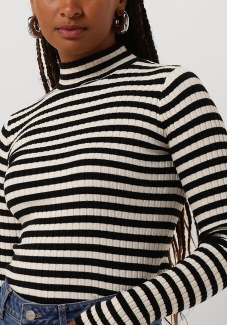 Weiße EDITED Tops & T-shirts JANNICE JUMPER - large