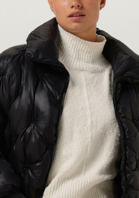 Schwarze GUESS Wattierte Jack PERLA EMBELLISHED PUFFA - large