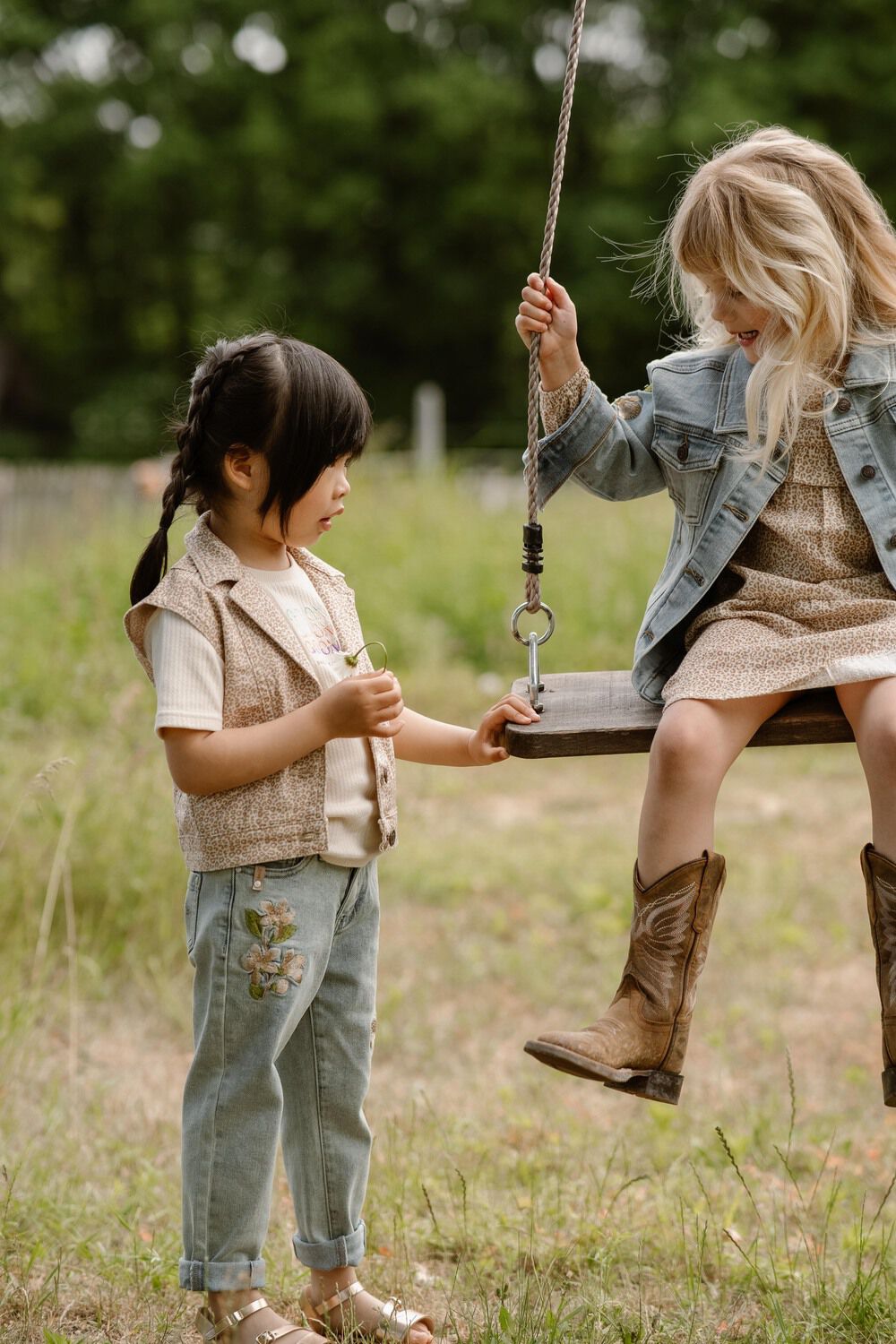 Hellblau DAILY7 Mom jeans RUBY MOM FIT FLOWER - large