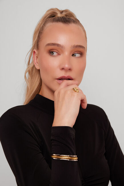Goldfarbig NOTRE-V Ring OMSS23-035 1 - large