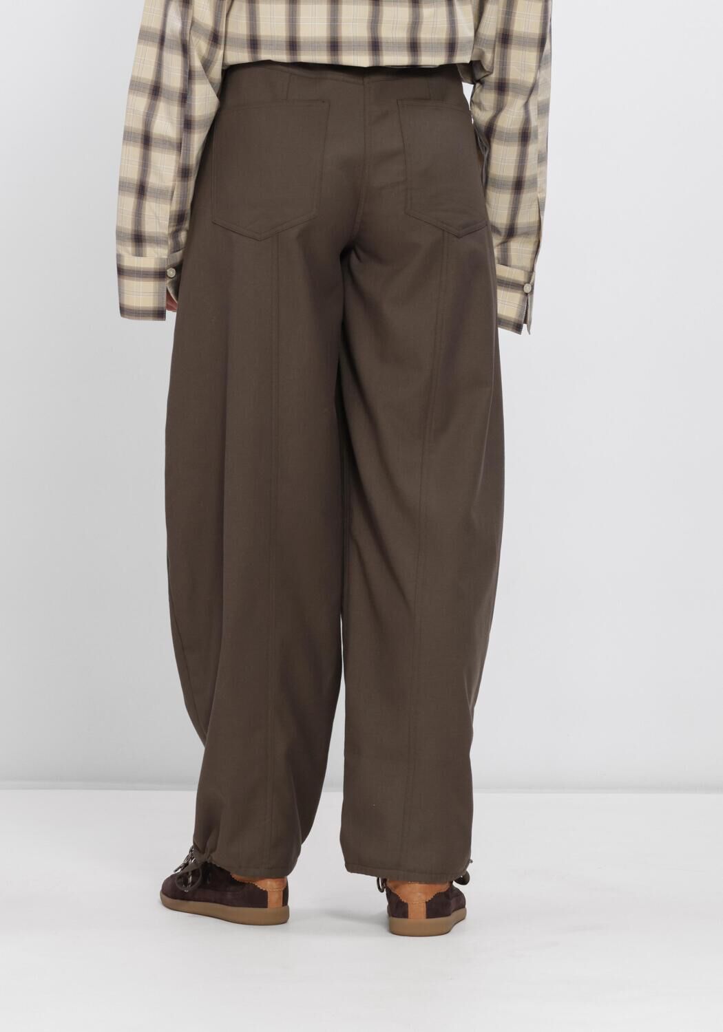 Schwarze SECOND FEMALE Hosen BLINK NEW CARGO TROUSERS - large