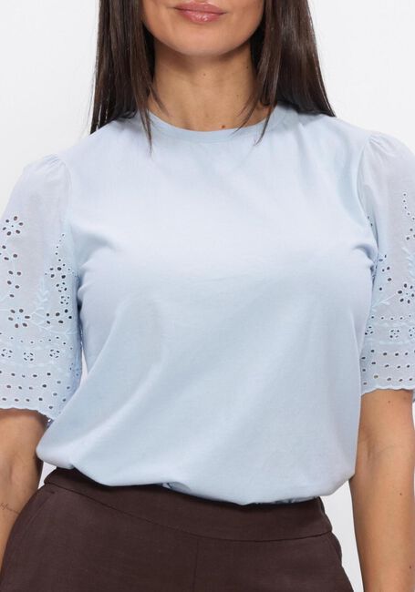 Blaue Y.A.S. T-shirt YASLEX SS TOP W. EMB SLEEVES - large