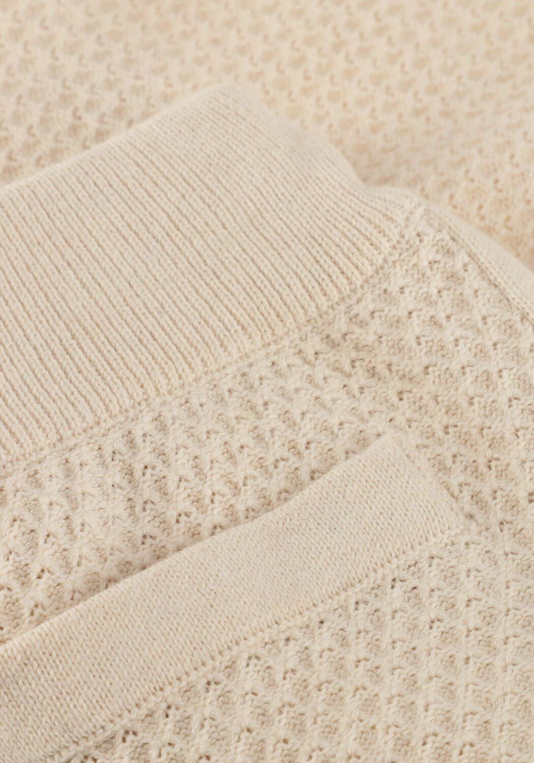 Nicht-gerade weiss BAJE STUDIO Kurze Hose URIZ - large