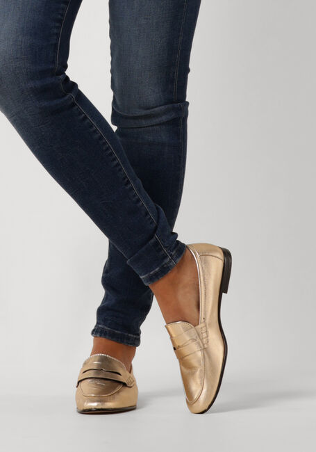 Goldfarbene TOMMY HILFIGER Loafer ESSENTIAL LAOFER - large