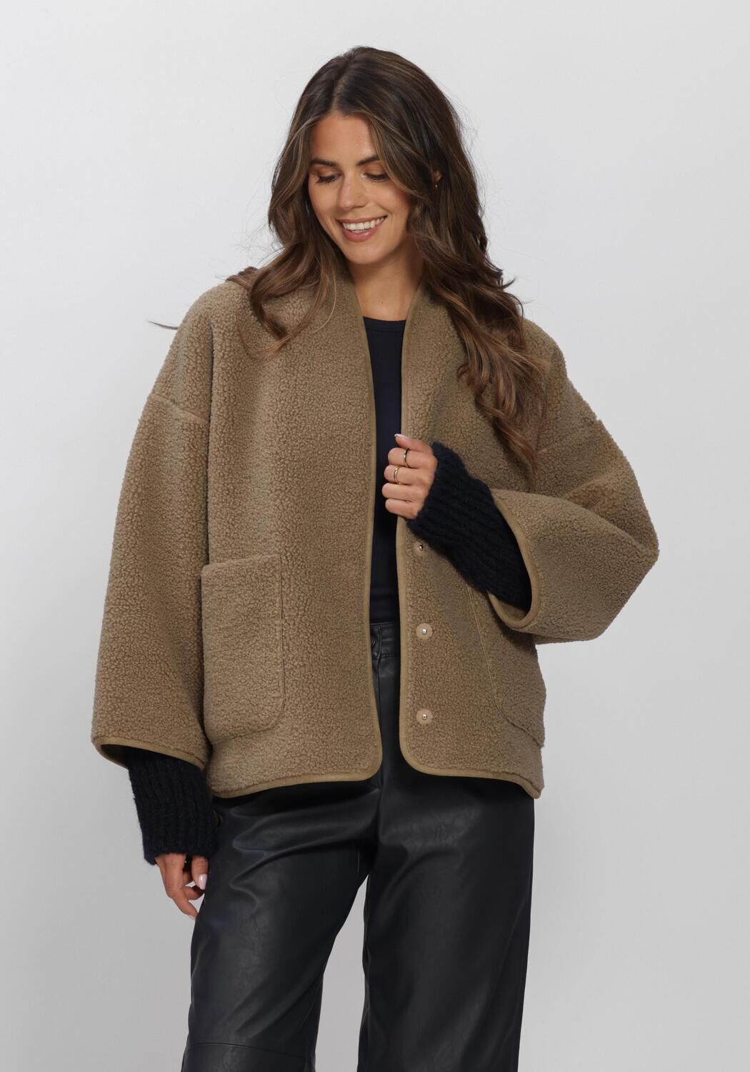 Gr&uuml;ne KNIT-TED Jacken JOKO JACKET - large